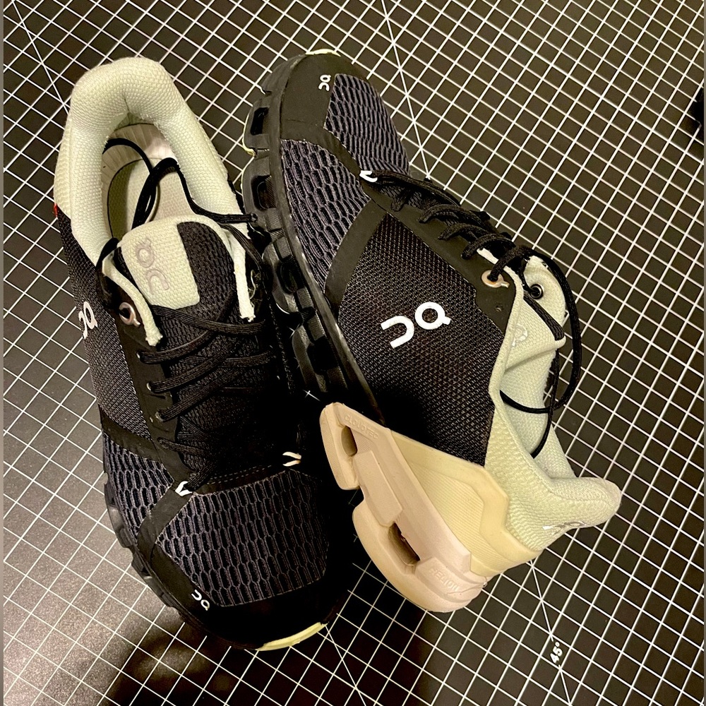 On CloudSwift Women’s 8.5 M